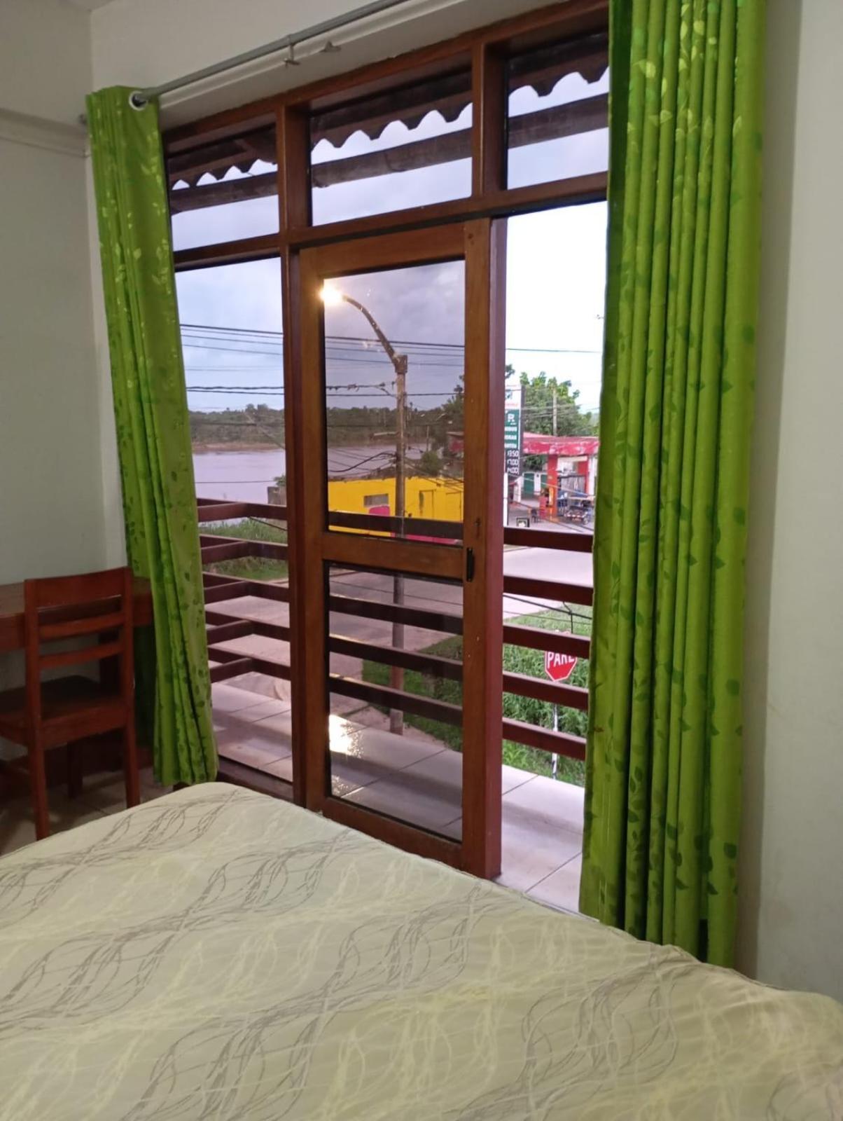 Hostal El Puerto Yurimaguas Luaran gambar