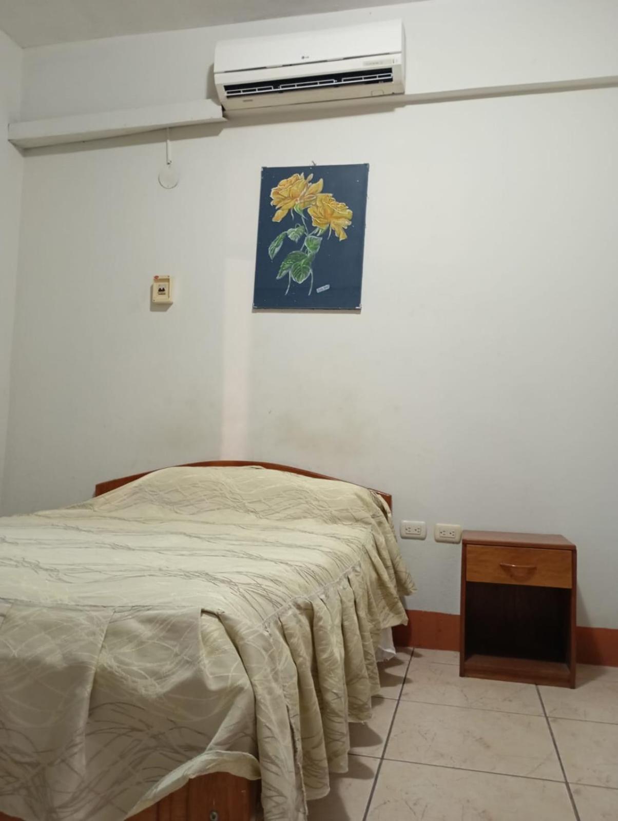 Hostal El Puerto Yurimaguas Luaran gambar