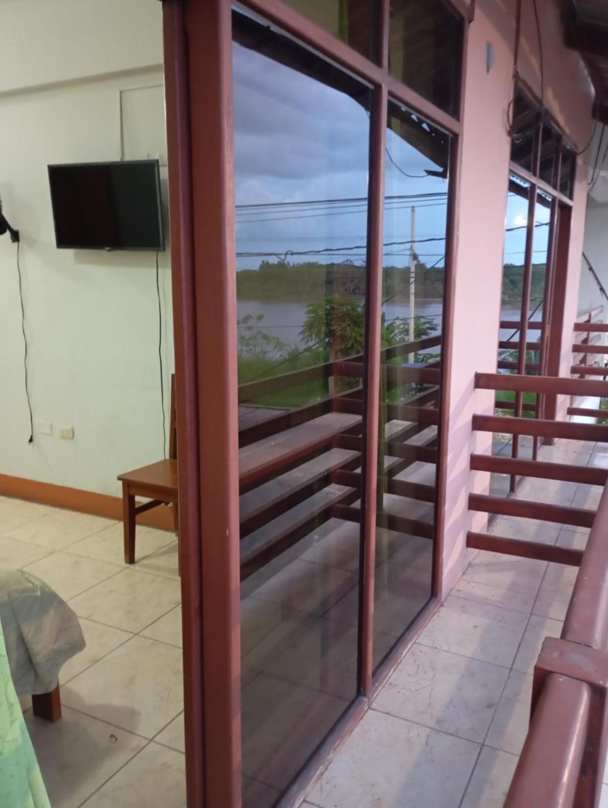 Hostal El Puerto Yurimaguas Luaran gambar
